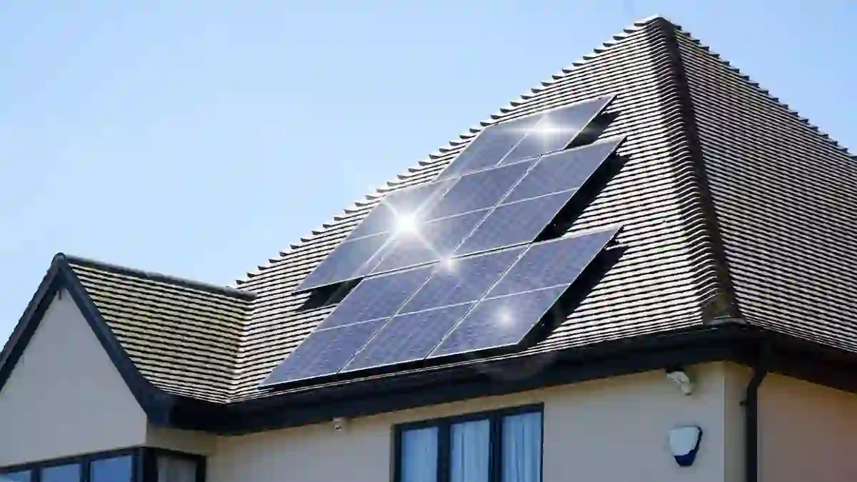 ab solare2 PANNELLI FOTOVOLTAICI AB SOLARE CON BATTERIE DEYE - immagine 1